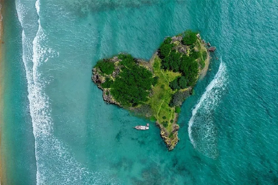 ハート形の島